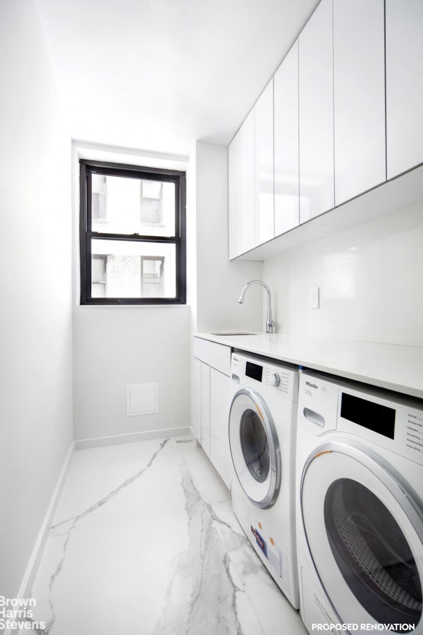 New York, New York, 10021, United States, 3 Bedrooms Bedrooms, ,3 BathroomsBathrooms,Residential,For Sale,1828768