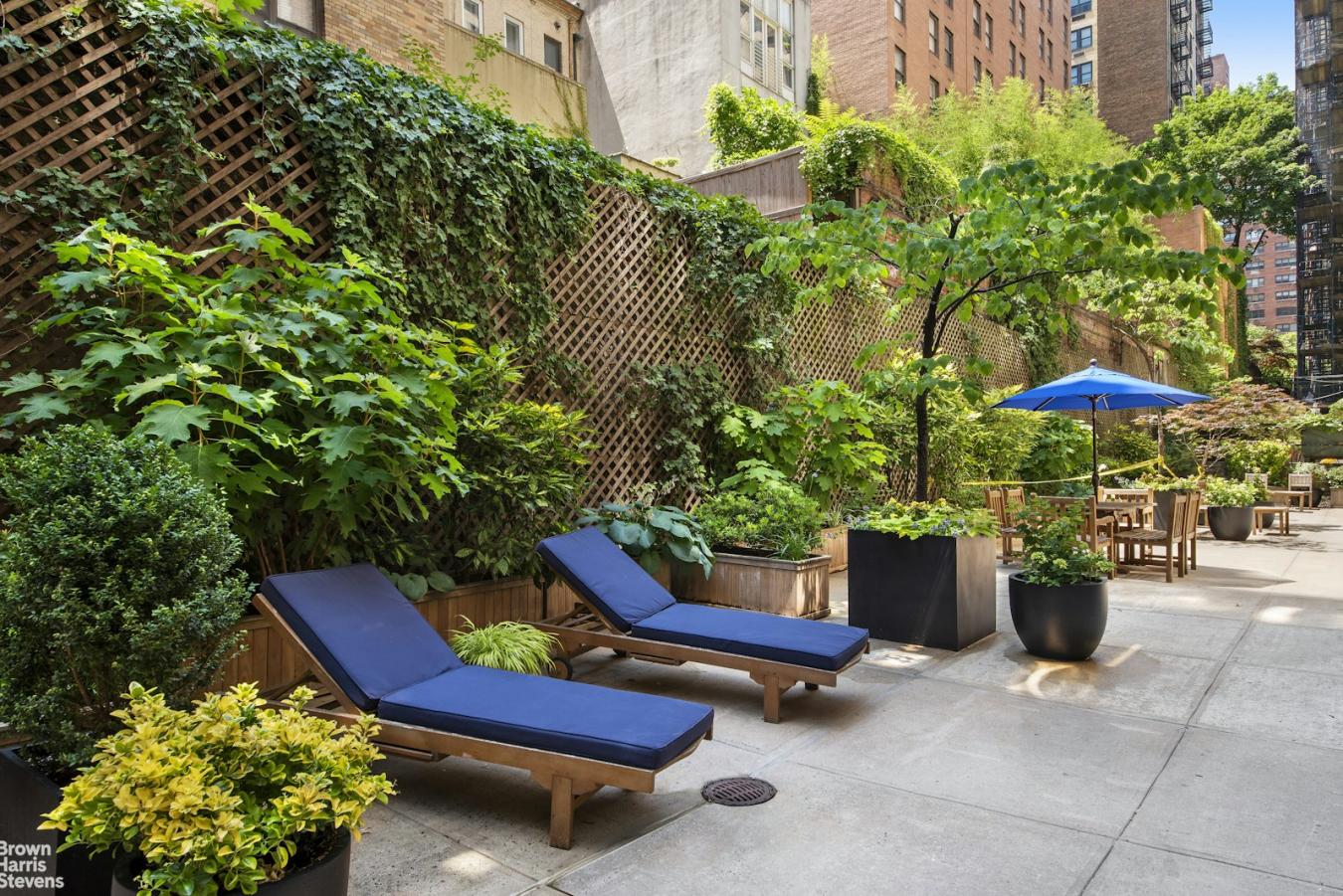 New York, New York, 10021, United States, 3 Bedrooms Bedrooms, ,3 BathroomsBathrooms,Residential,For Sale,1828768