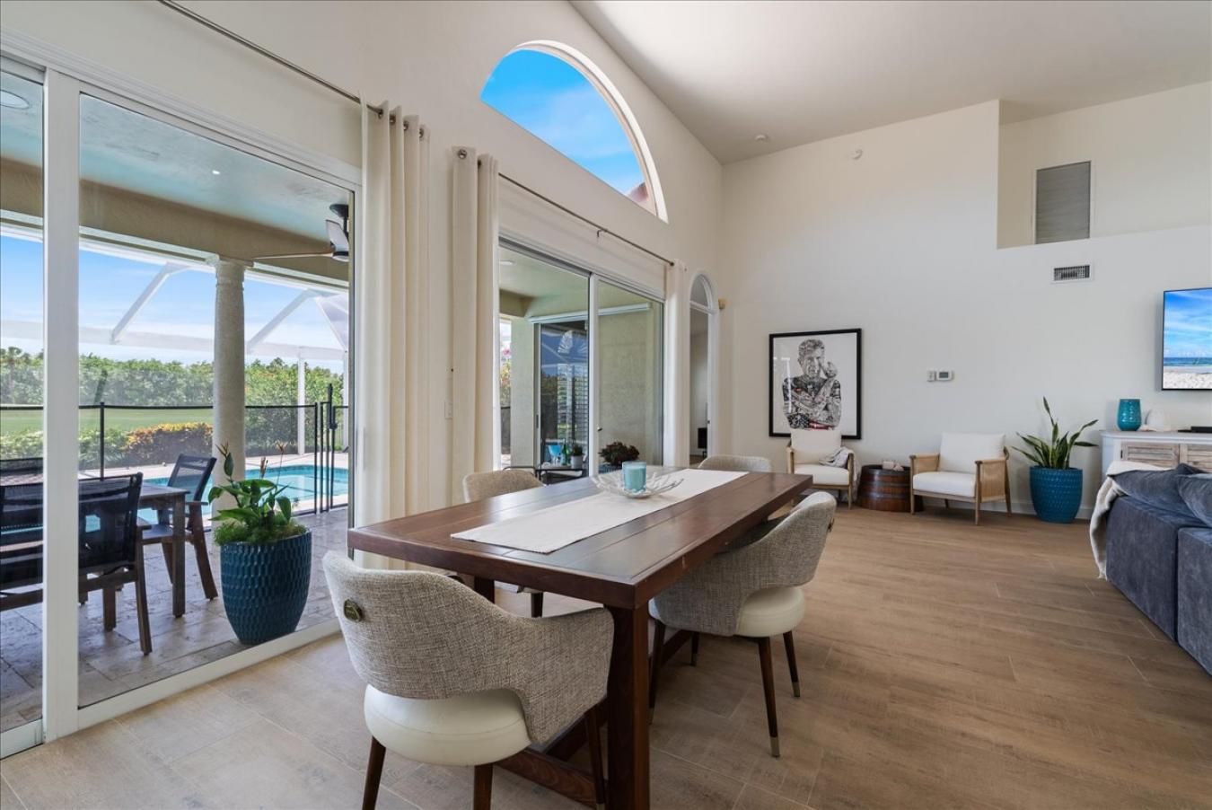 Naples, Florida, 34105, United States, 2 Bedrooms Bedrooms, ,2 BathroomsBathrooms,Residential,For Sale,1834227