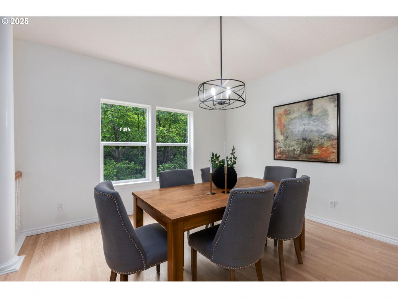 Beaverton, Oregon, 97007, United States, 5 Bedrooms Bedrooms, ,2 BathroomsBathrooms,Residential,For Sale,1834226