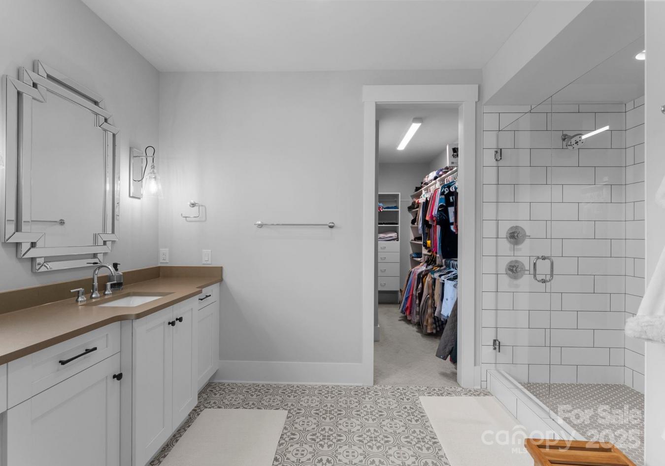 Charlotte, North Carolina, 28205, United States, 4 Bedrooms Bedrooms, ,3 BathroomsBathrooms,Residential,For Sale,1834225