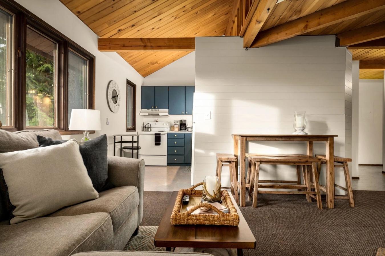 Whiitefish, Montana, 59937, United States, 3 Bedrooms Bedrooms, ,2 BathroomsBathrooms,Residential,For Sale,1834432