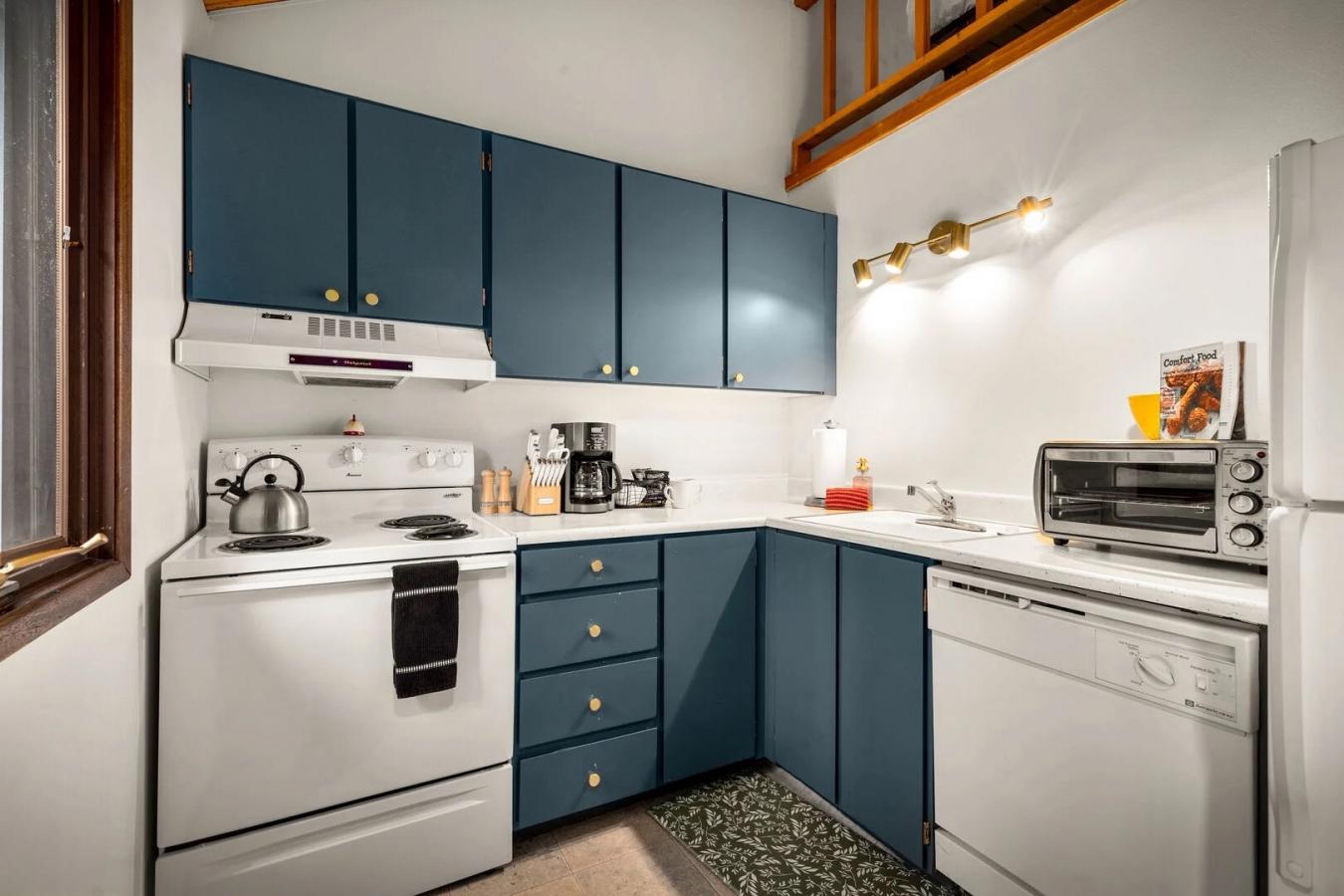 Whiitefish, Montana, 59937, United States, 3 Bedrooms Bedrooms, ,2 BathroomsBathrooms,Residential,For Sale,1834432