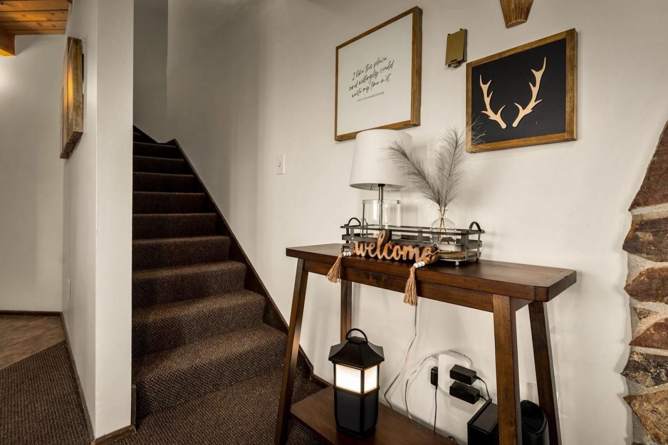 Whiitefish, Montana, 59937, United States, 3 Bedrooms Bedrooms, ,2 BathroomsBathrooms,Residential,For Sale,1834432