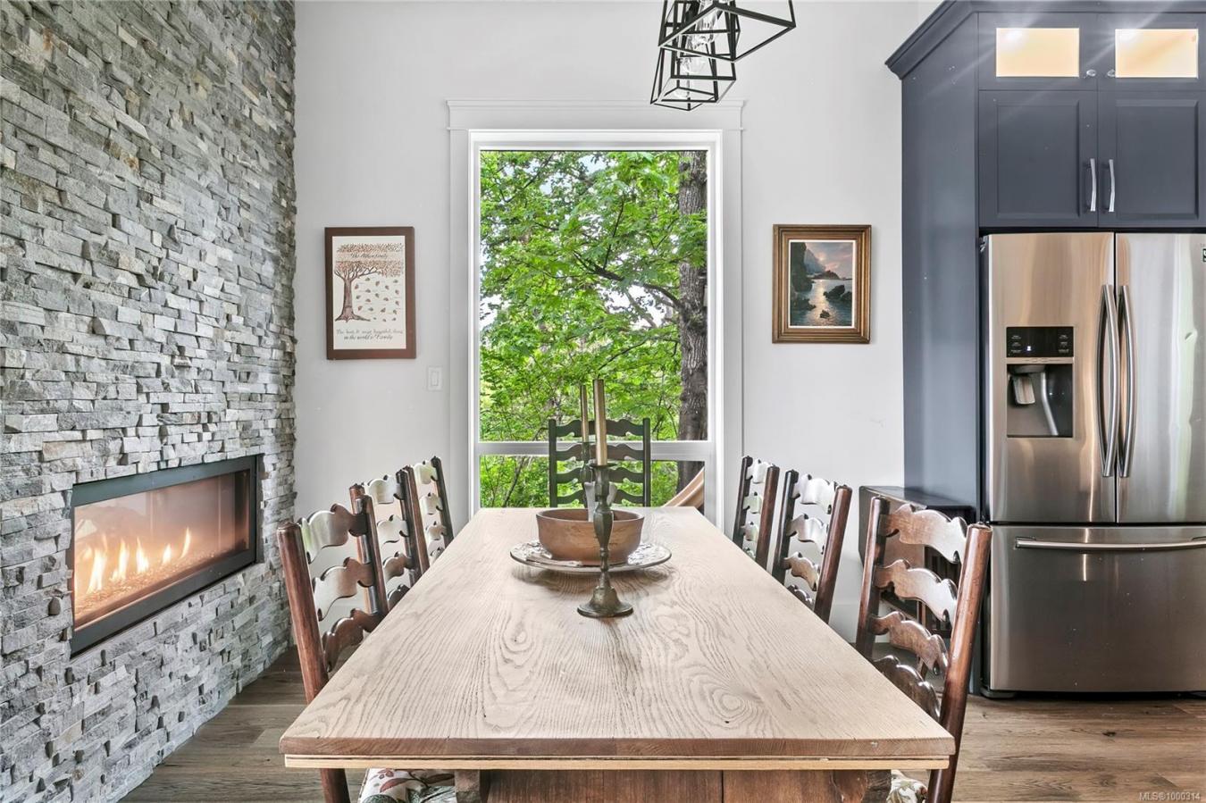 Saanich, BC, V8X 2B8, Canada, 5 Bedrooms Bedrooms, ,Residential,For Sale,1834431