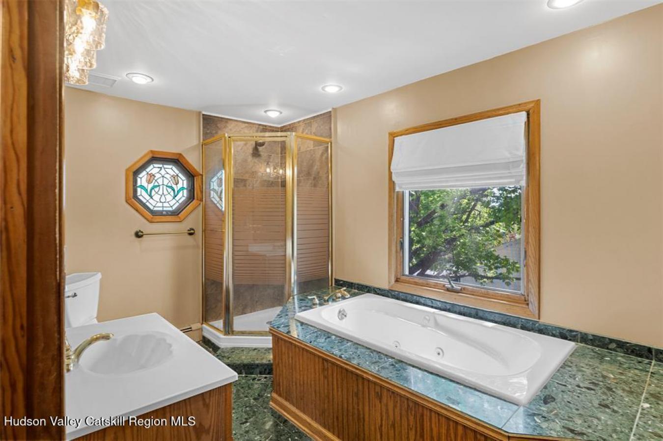 Saugerties, New York, 12477, United States, 4 Bedrooms Bedrooms, ,2 BathroomsBathrooms,Residential,For Sale,1834429