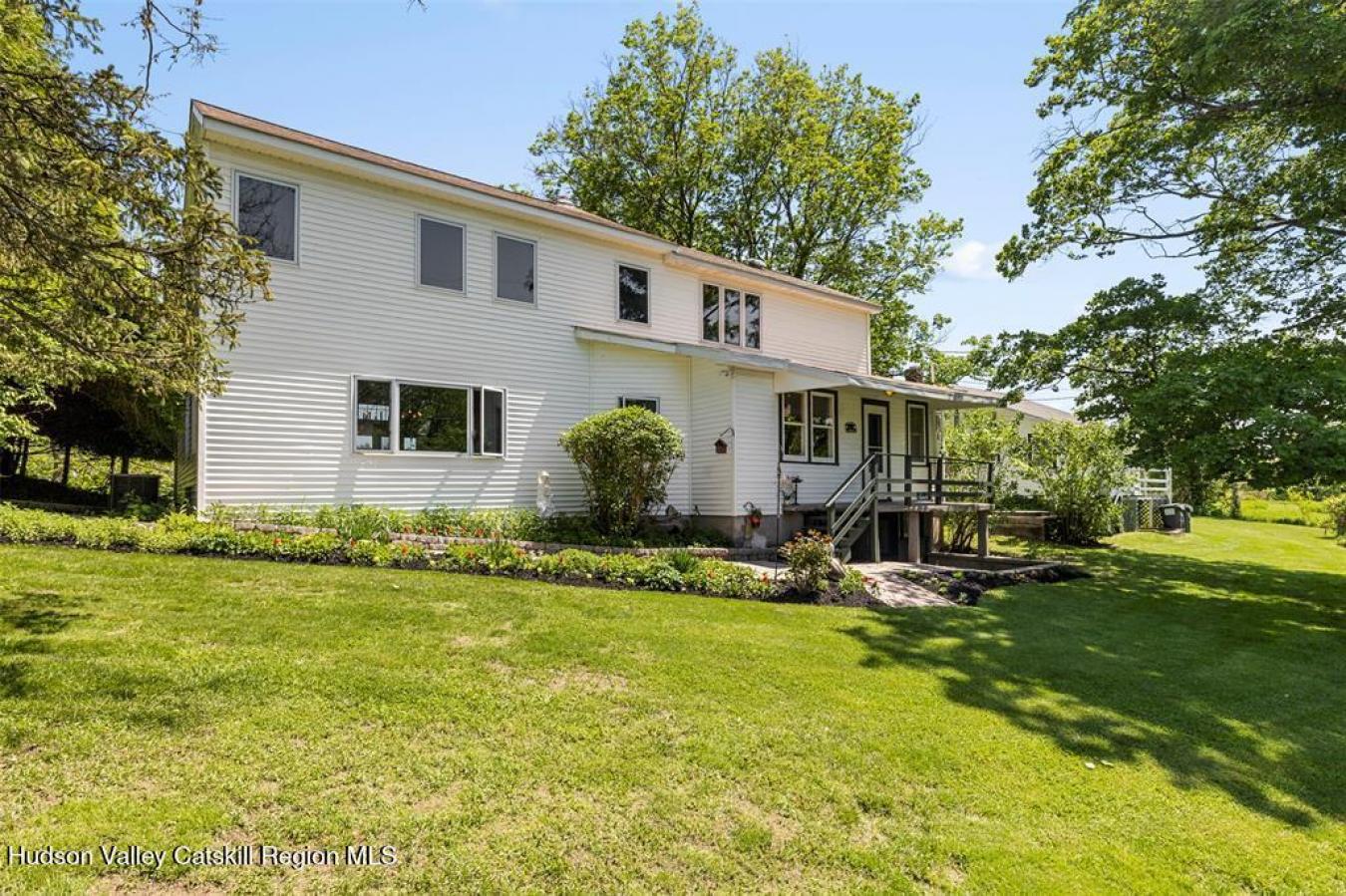 Saugerties, New York, 12477, United States, 4 Bedrooms Bedrooms, ,2 BathroomsBathrooms,Residential,For Sale,1834429