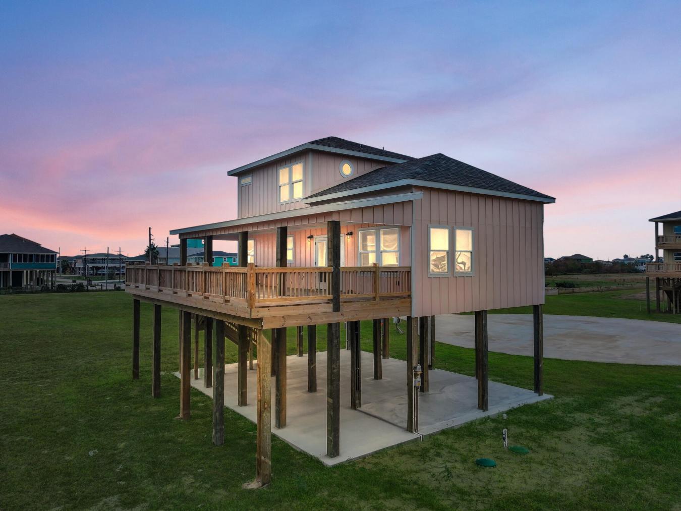 186 Ocean View Drive, Crystal Beach, TX, 77650, United States, 4 Bedrooms Bedrooms, ,4 BathroomsBathrooms,Residential,For Sale,186 Ocean View Drive,214519