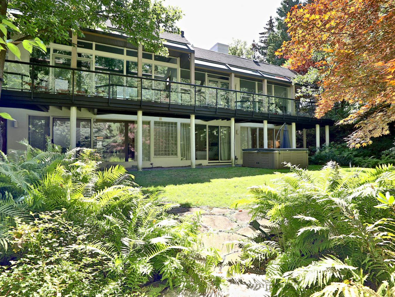 Toronto, ON, Canada, 5 Bedrooms Bedrooms, ,7 BathroomsBathrooms,Residential,For Sale,1828764
