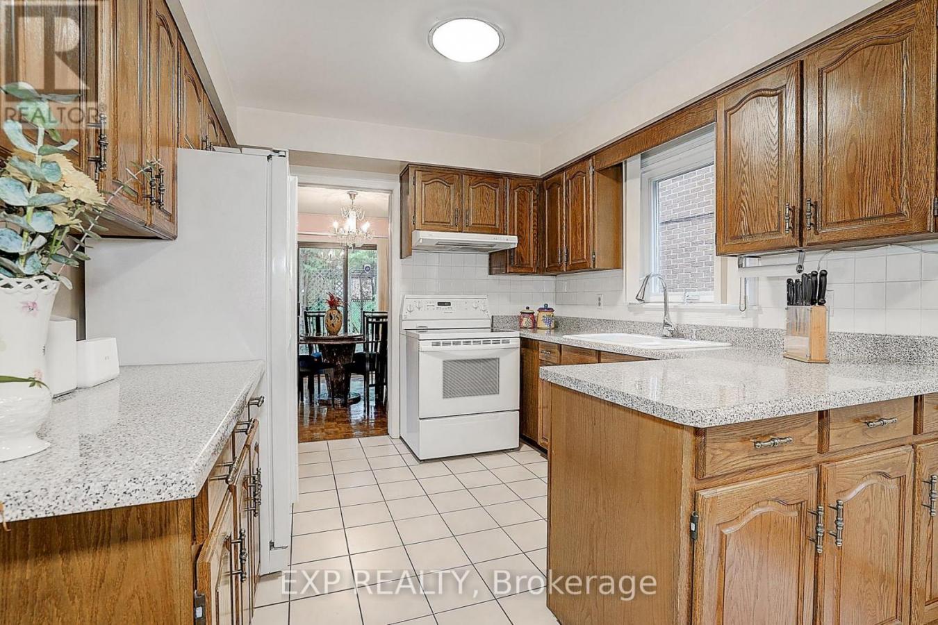 Toronto (Bathurst Manor), ON, M3H3S2, Canada, 4 Bedrooms Bedrooms, ,Residential,For Sale,1839341