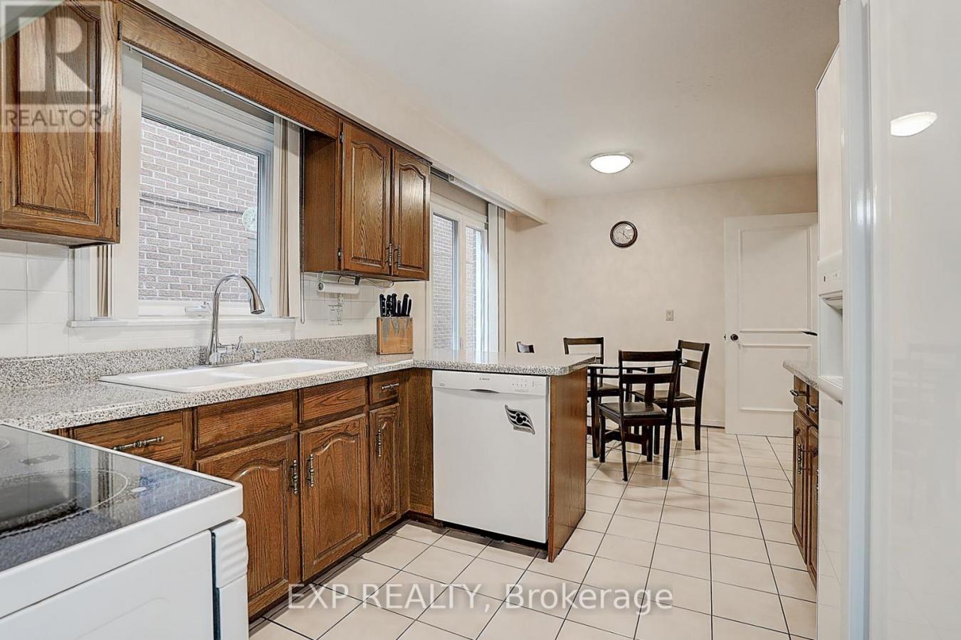 Toronto (Bathurst Manor), ON, M3H3S2, Canada, 4 Bedrooms Bedrooms, ,Residential,For Sale,1839341