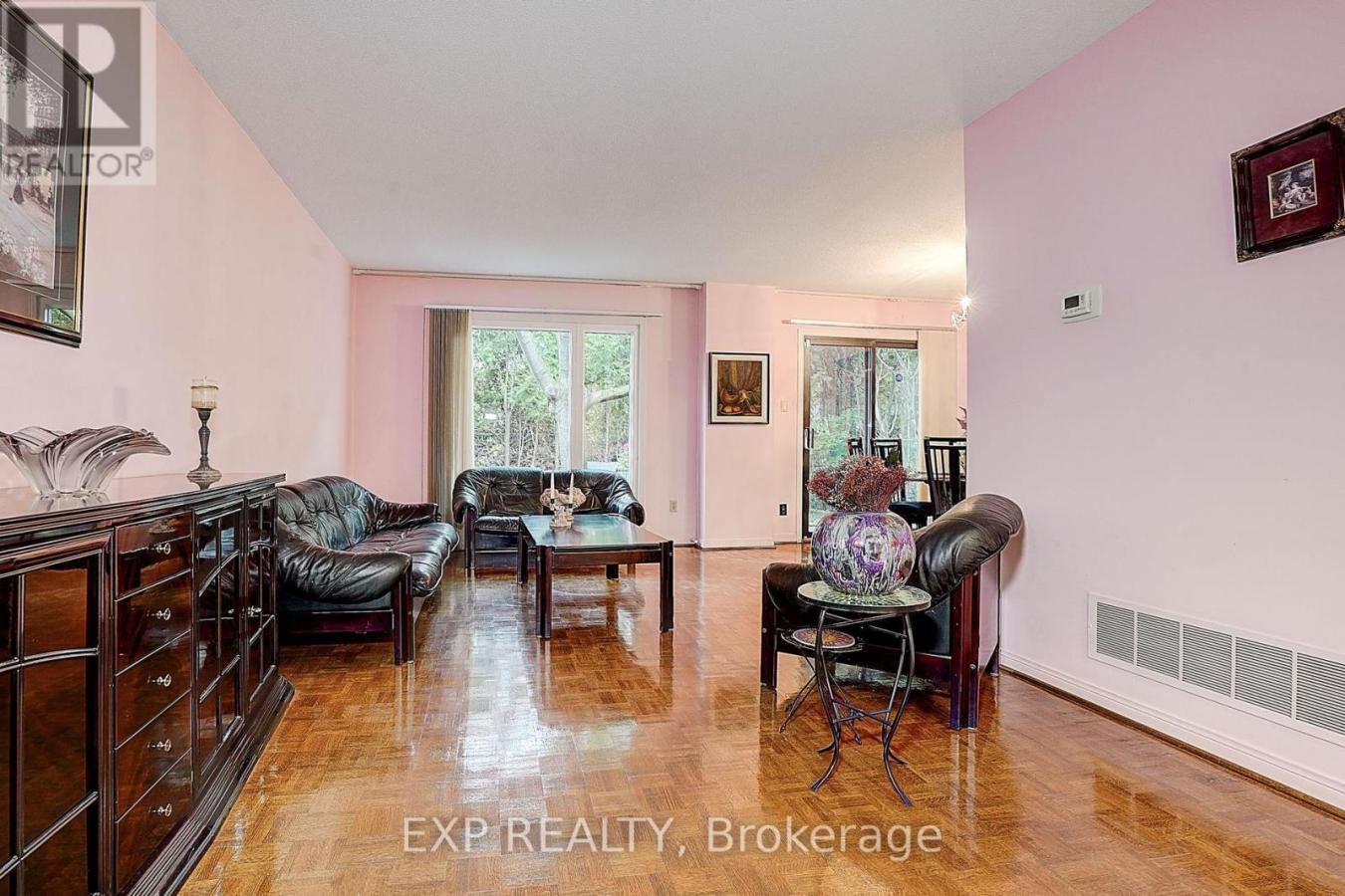 Toronto (Bathurst Manor), ON, M3H3S2, Canada, 4 Bedrooms Bedrooms, ,Residential,For Sale,1839341