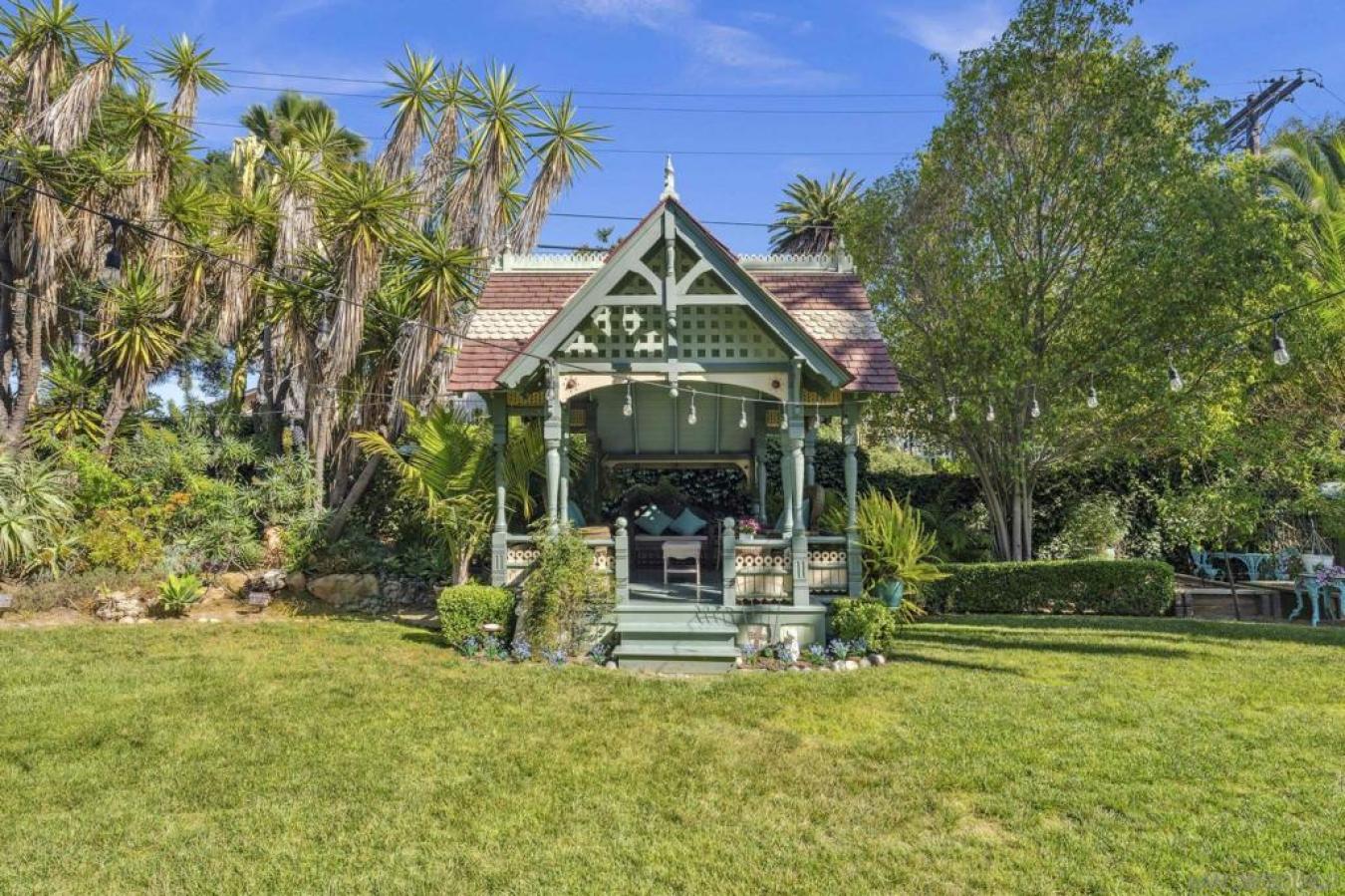 Escondido, California, 92025, United States, 4 Bedrooms Bedrooms, ,2 BathroomsBathrooms,Residential,For Sale,1839332