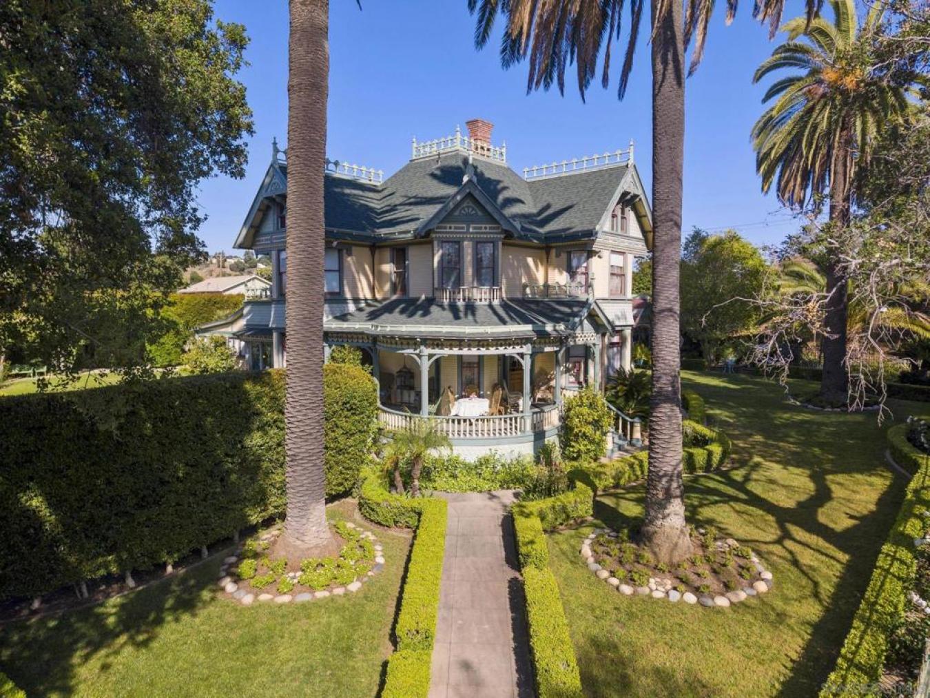 Escondido, California, 92025, United States, 4 Bedrooms Bedrooms, ,2 BathroomsBathrooms,Residential,For Sale,1839332