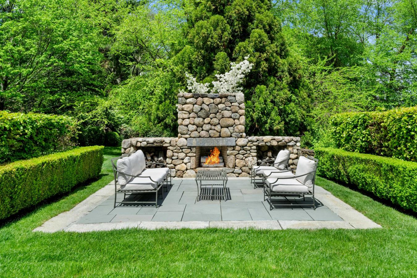 New Canaan, Fairfield, 06840, United States, 6 Bedrooms Bedrooms, ,5 BathroomsBathrooms,Residential,For Sale,1829766