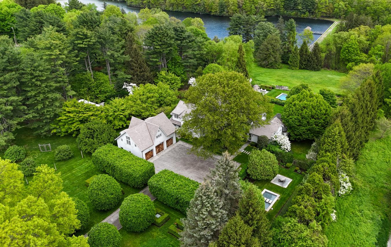 New Canaan, Fairfield, 06840, United States, 6 Bedrooms Bedrooms, ,5 BathroomsBathrooms,Residential,For Sale,1829766