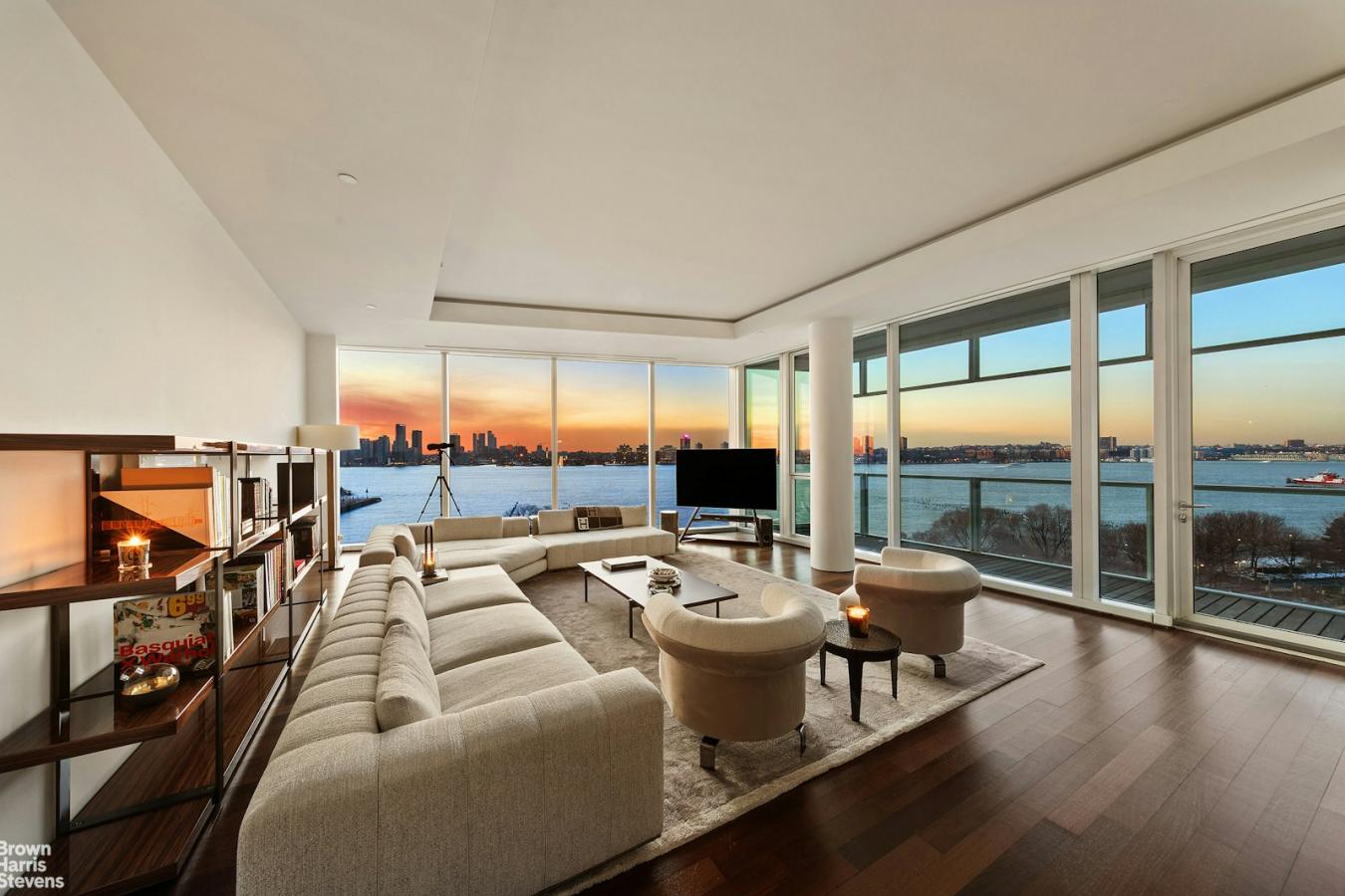 West Village, New York, 10014, United States, 2 Bedrooms Bedrooms, ,2 BathroomsBathrooms,Residential,For Sale,1832137
