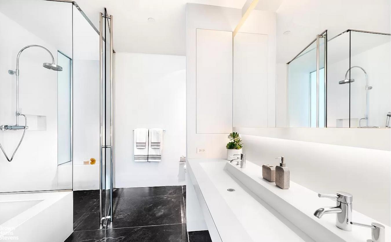 West Village, New York, 10014, United States, 2 Bedrooms Bedrooms, ,2 BathroomsBathrooms,Residential,For Sale,1832137