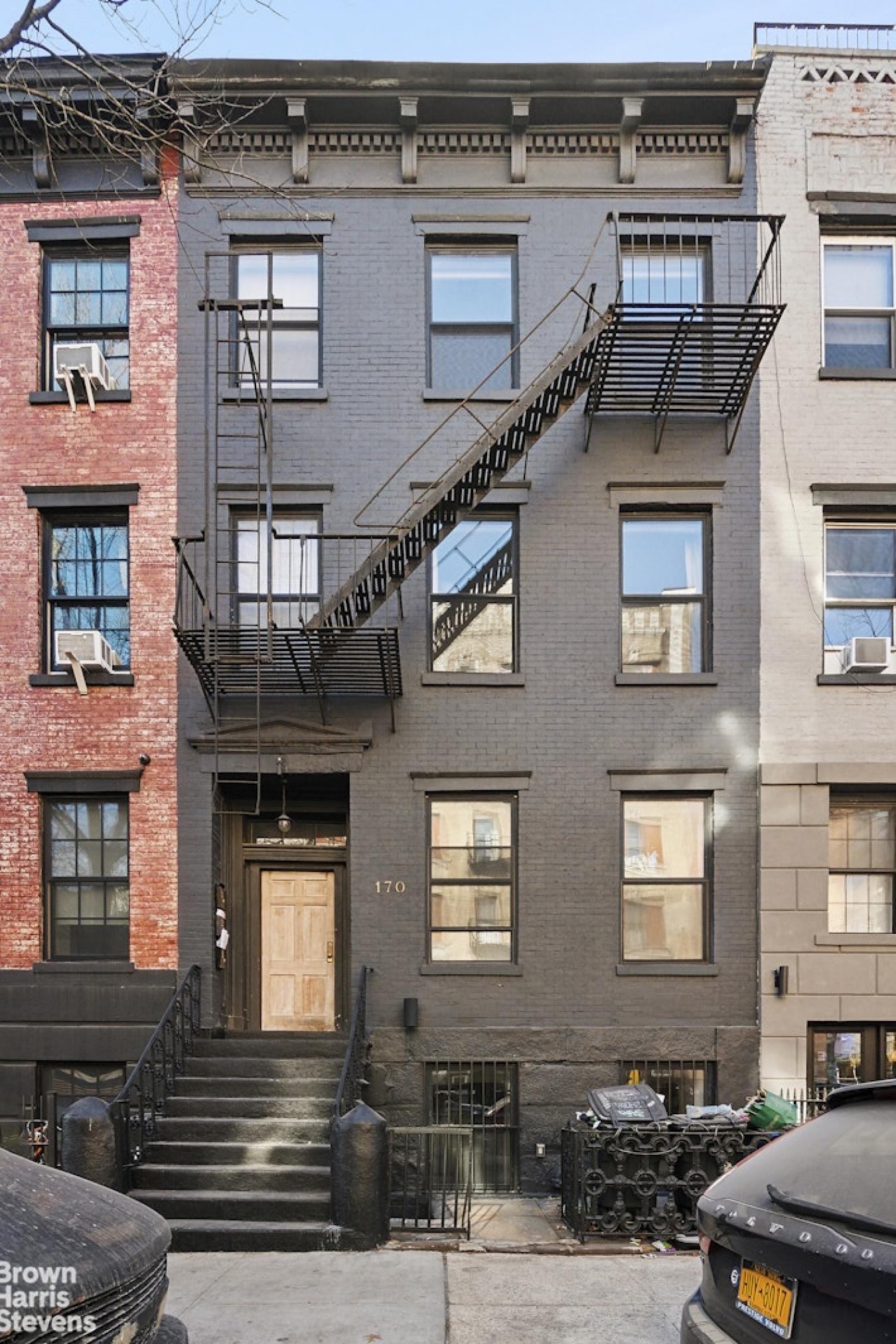 Williamsburg, South side, New York, 11211, United States, 5 Bedrooms Bedrooms, ,4 BathroomsBathrooms,Residential,For Sale,1919342