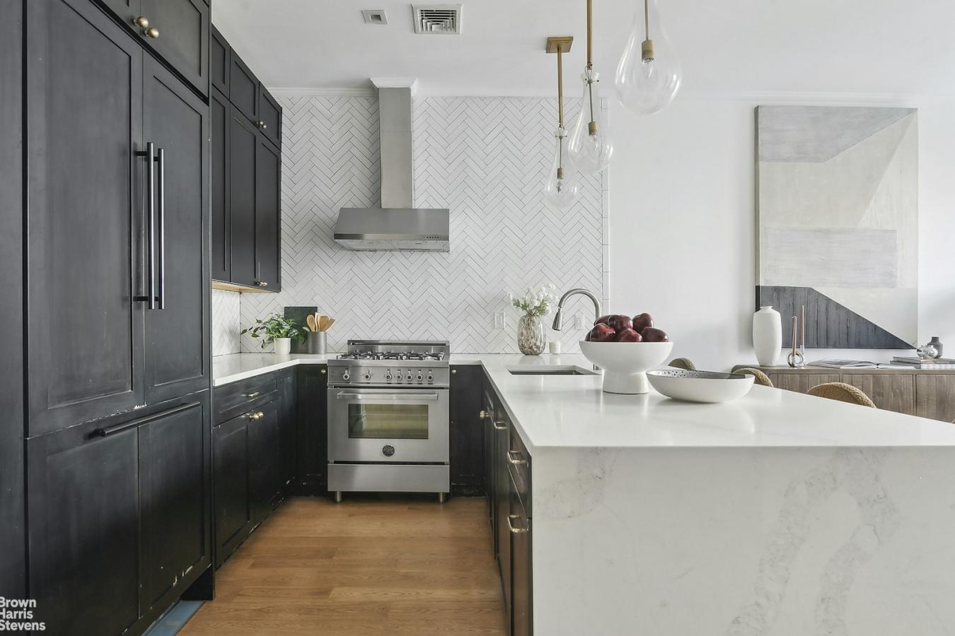 Williamsburg, South side, New York, 11211, United States, 5 Bedrooms Bedrooms, ,4 BathroomsBathrooms,Residential,For Sale,1919342