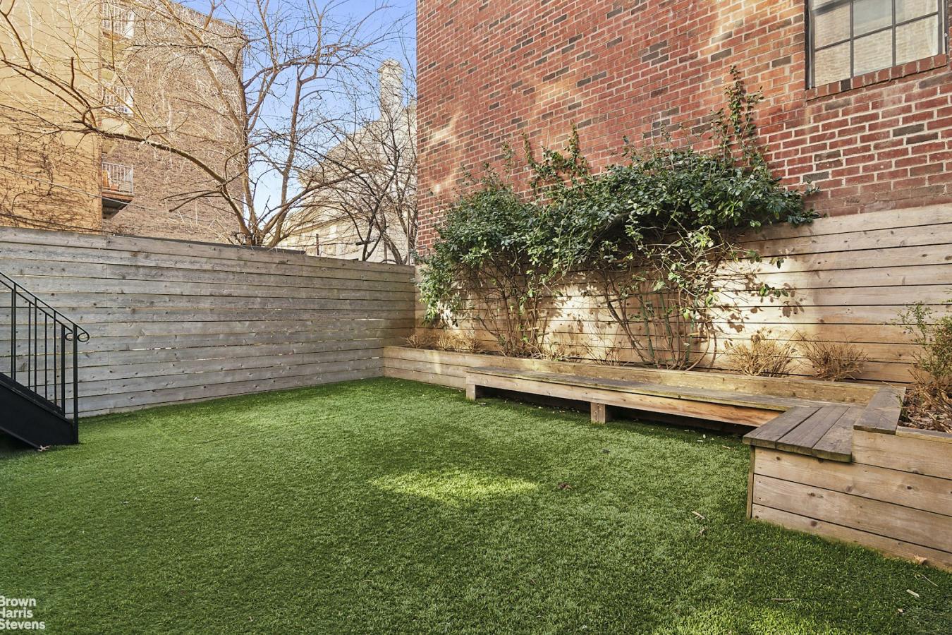Williamsburg, South side, New York, 11211, United States, 5 Bedrooms Bedrooms, ,4 BathroomsBathrooms,Residential,For Sale,1919342