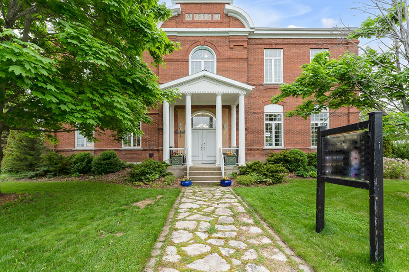 Odessa, ON, K0H 2H0, Canada, 4 Bedrooms Bedrooms, ,2 BathroomsBathrooms,Residential,For Sale,1839658