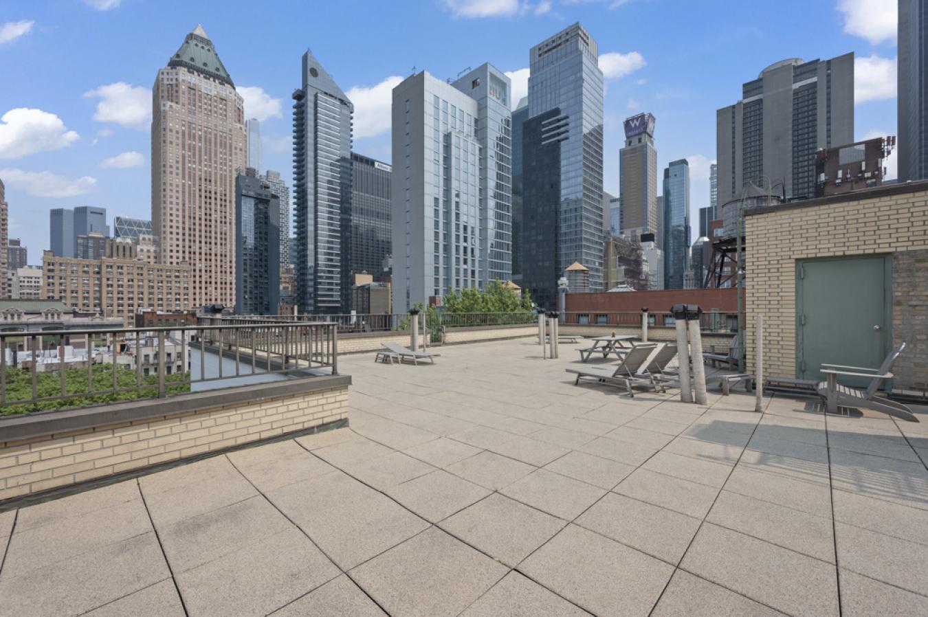 325 W 45 Street, New York, Manhattan, 10036, United States, ,1 BathroomBathrooms,Residential,For Sale,325 W 45 Street,2098043