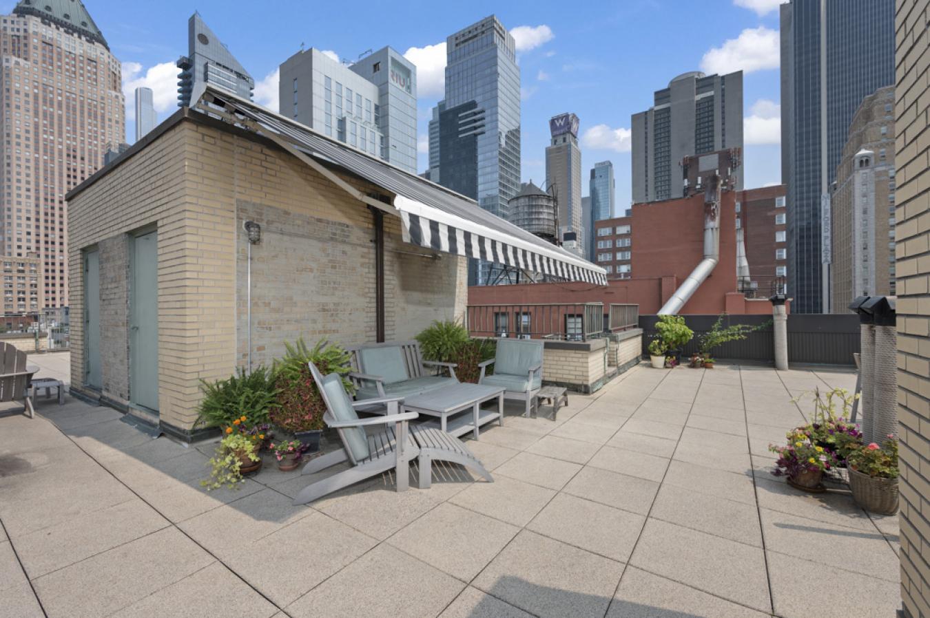 325 W 45 Street, New York, Manhattan, 10036, United States, ,1 BathroomBathrooms,Residential,For Sale,325 W 45 Street,2098043