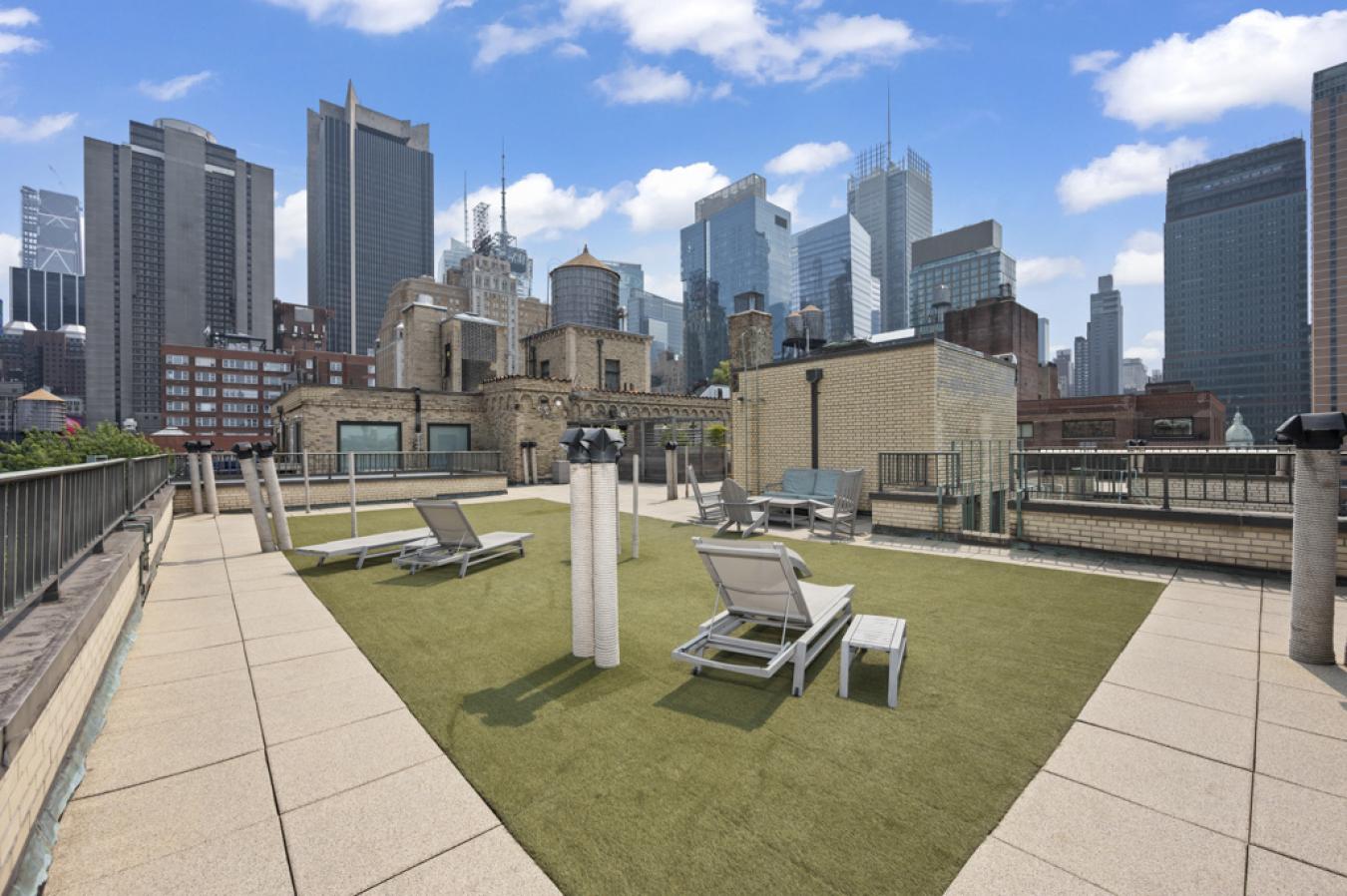 325 W 45 Street, New York, Manhattan, 10036, United States, ,1 BathroomBathrooms,Residential,For Sale,325 W 45 Street,2098043
