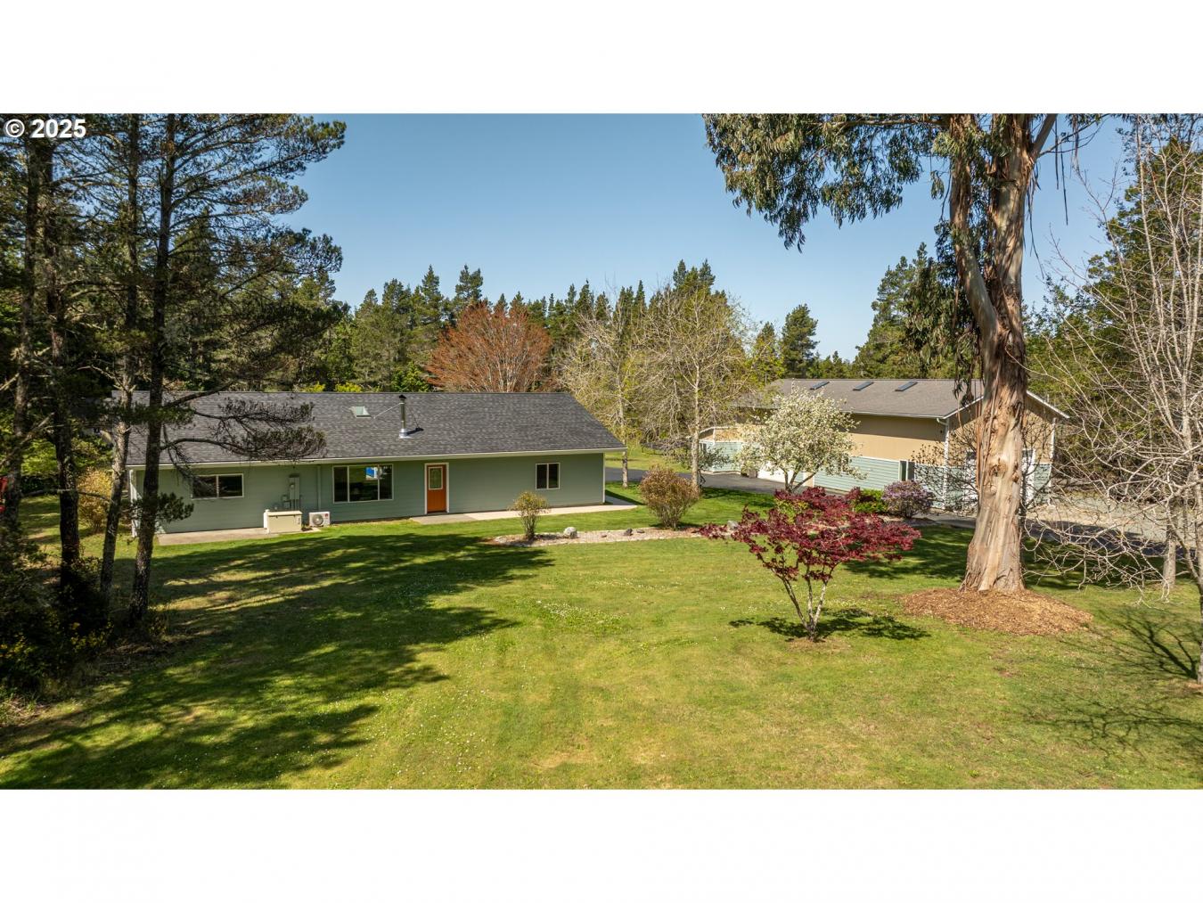 Bandon, Oregon, 97411, United States, 6 Bedrooms Bedrooms, ,5 BathroomsBathrooms,Residential,For Sale,1841191