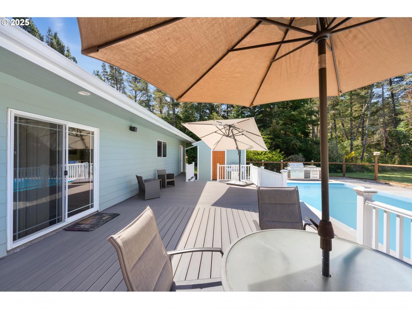 Bandon, Oregon, 97411, United States, 6 Bedrooms Bedrooms, ,5 BathroomsBathrooms,Residential,For Sale,1841191