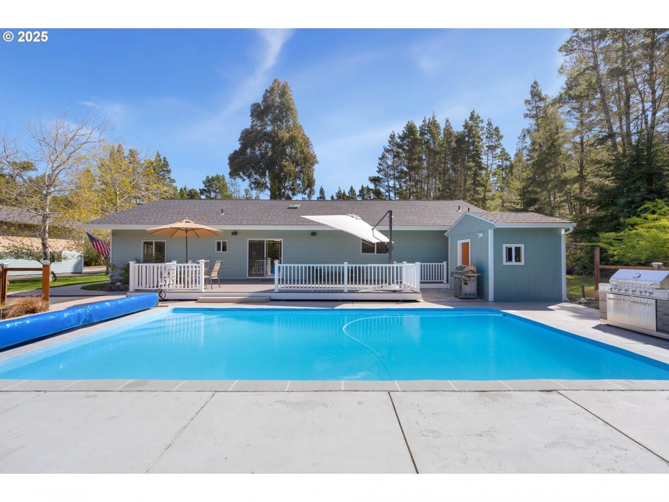 Bandon, Oregon, 97411, United States, 6 Bedrooms Bedrooms, ,5 BathroomsBathrooms,Residential,For Sale,1841191