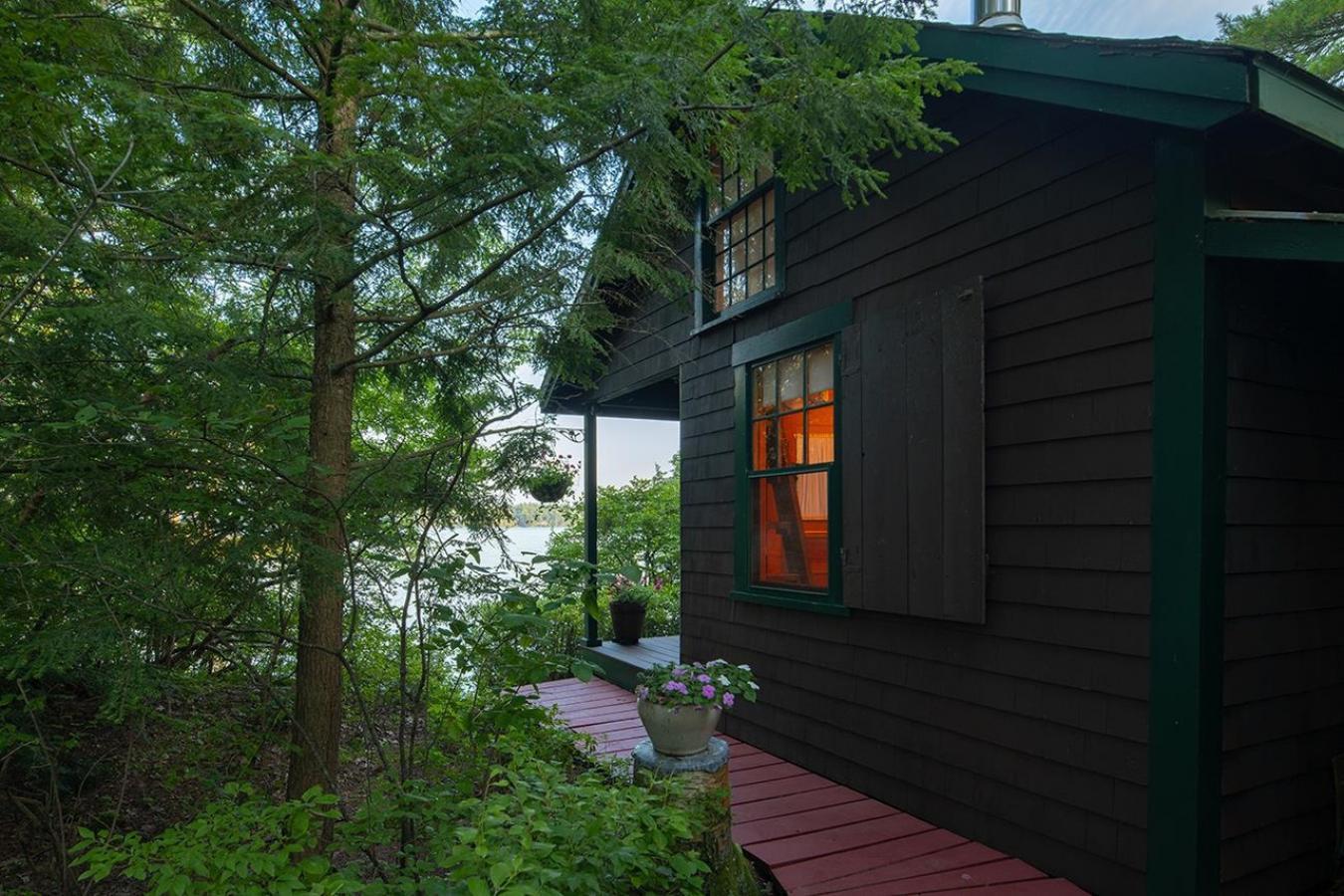 Meredith, New Hampshire, 03253, United States, 4 Bedrooms Bedrooms, ,1 BathroomBathrooms,Residential,For Sale,1831653