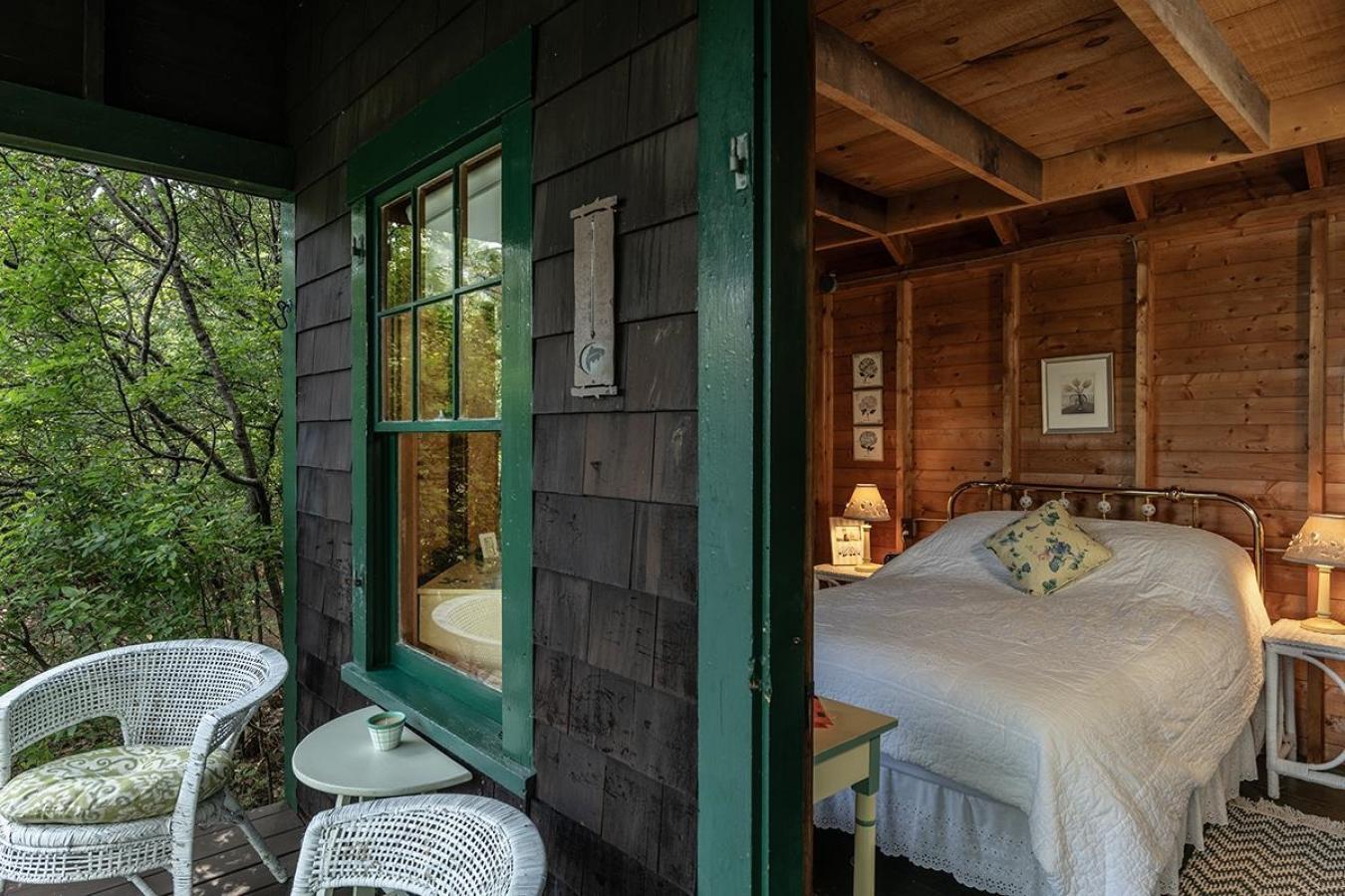 Meredith, New Hampshire, 03253, United States, 4 Bedrooms Bedrooms, ,1 BathroomBathrooms,Residential,For Sale,1831653