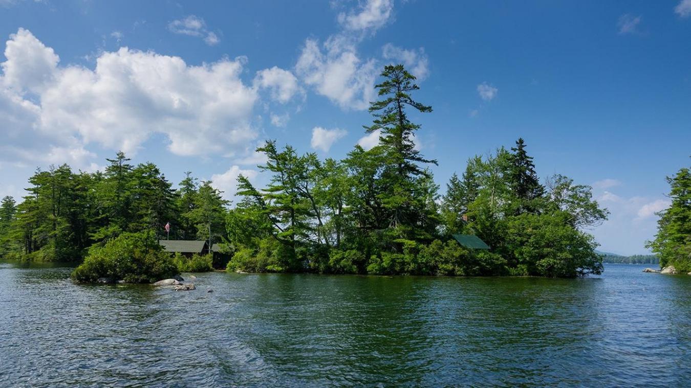 Meredith, New Hampshire, 03253, United States, 4 Bedrooms Bedrooms, ,1 BathroomBathrooms,Residential,For Sale,1831653