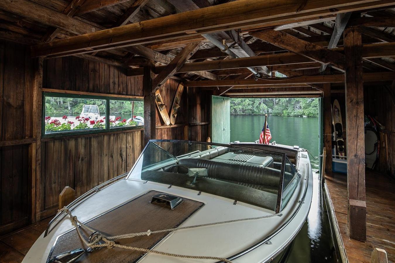 Meredith, New Hampshire, 03253, United States, 4 Bedrooms Bedrooms, ,1 BathroomBathrooms,Residential,For Sale,1831653