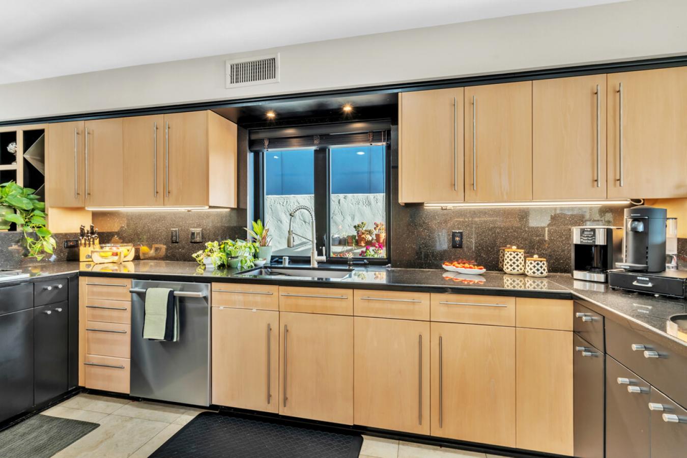 Coronado, California, 92118, United States, 5 Bedrooms Bedrooms, ,3 BathroomsBathrooms,Residential,For Sale,1831652