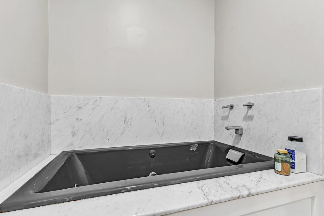 Coronado, California, 92118, United States, 5 Bedrooms Bedrooms, ,3 BathroomsBathrooms,Residential,For Sale,1831652