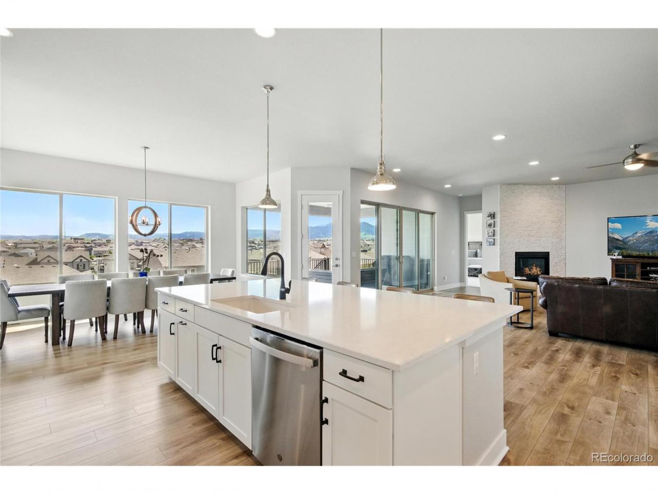 Arvada, Colorado, 80007, United States, 5 Bedrooms Bedrooms, ,4 BathroomsBathrooms,Residential,For Sale,1841186