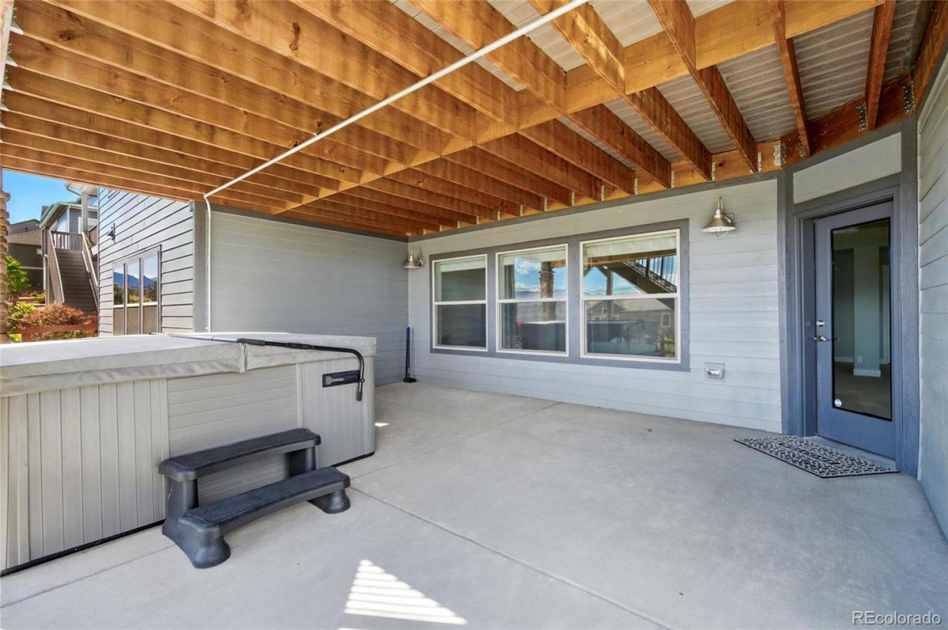 Arvada, Colorado, 80007, United States, 5 Bedrooms Bedrooms, ,4 BathroomsBathrooms,Residential,For Sale,1841185