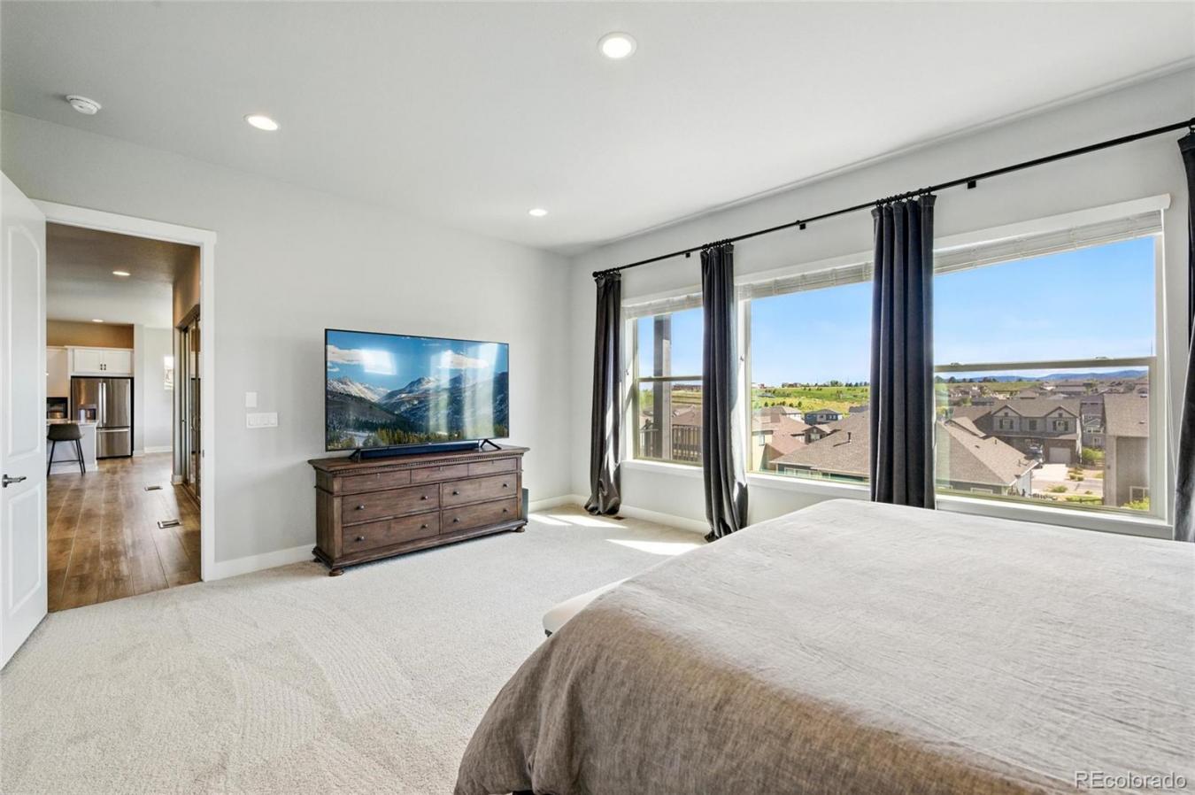 Arvada, Colorado, 80007, United States, 5 Bedrooms Bedrooms, ,4 BathroomsBathrooms,Residential,For Sale,1841185