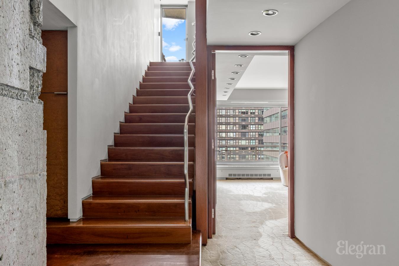 New York, New York, 10022, United States, 5 Bedrooms Bedrooms, ,6 BathroomsBathrooms,Residential,For Sale,1831651