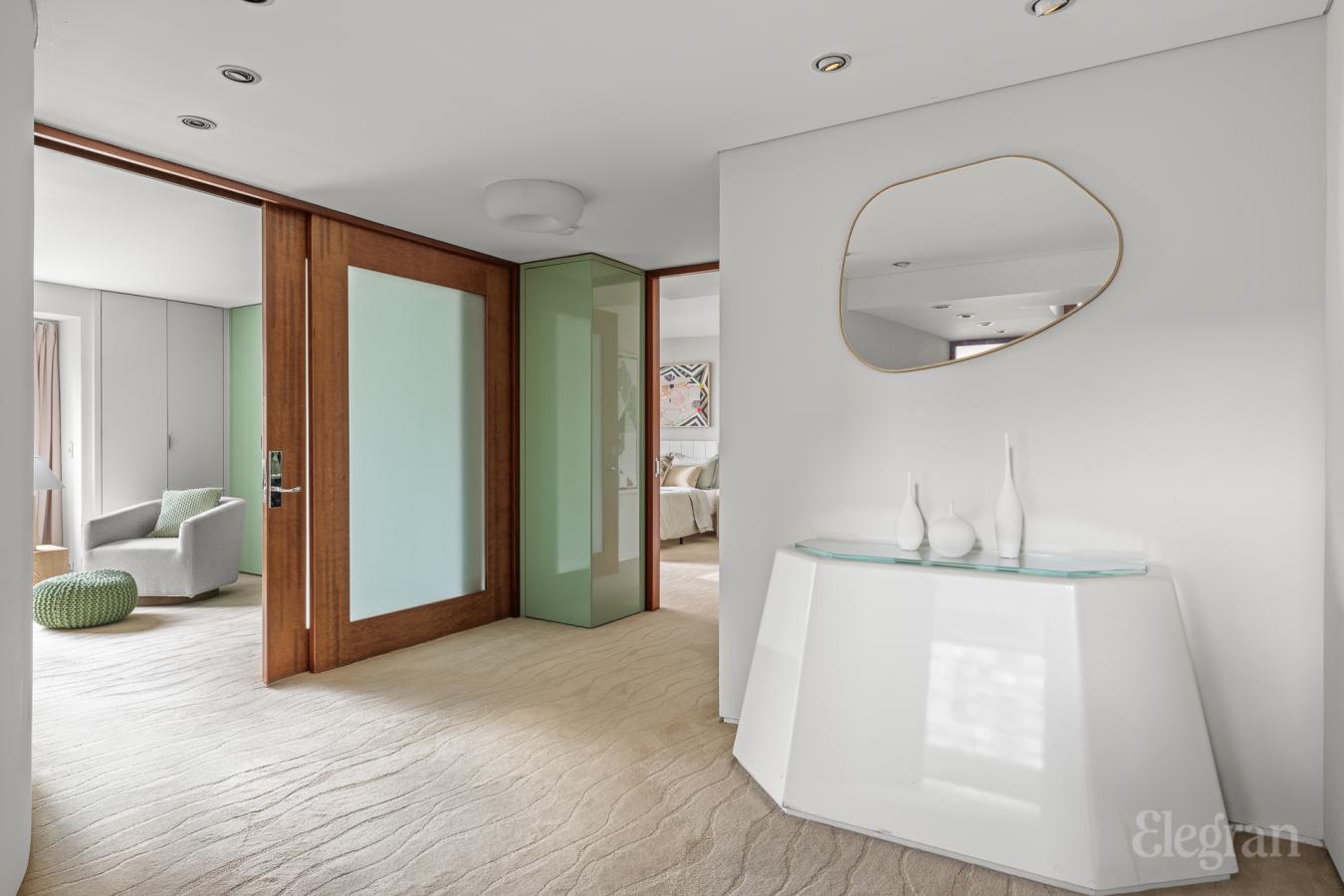 New York, New York, 10022, United States, 5 Bedrooms Bedrooms, ,6 BathroomsBathrooms,Residential,For Sale,1831651