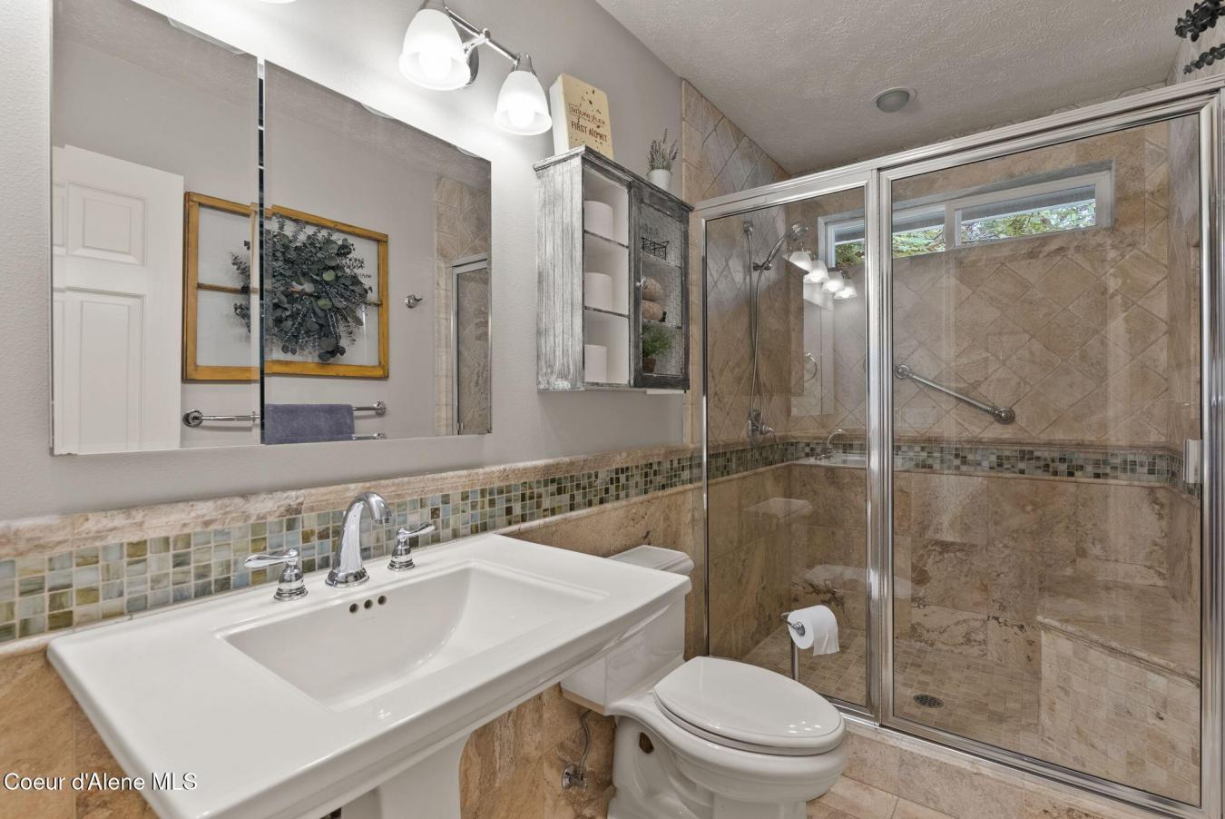 Post Falls, Idaho, 83854, United States, 5 Bedrooms Bedrooms, ,Residential,For Sale,1841178