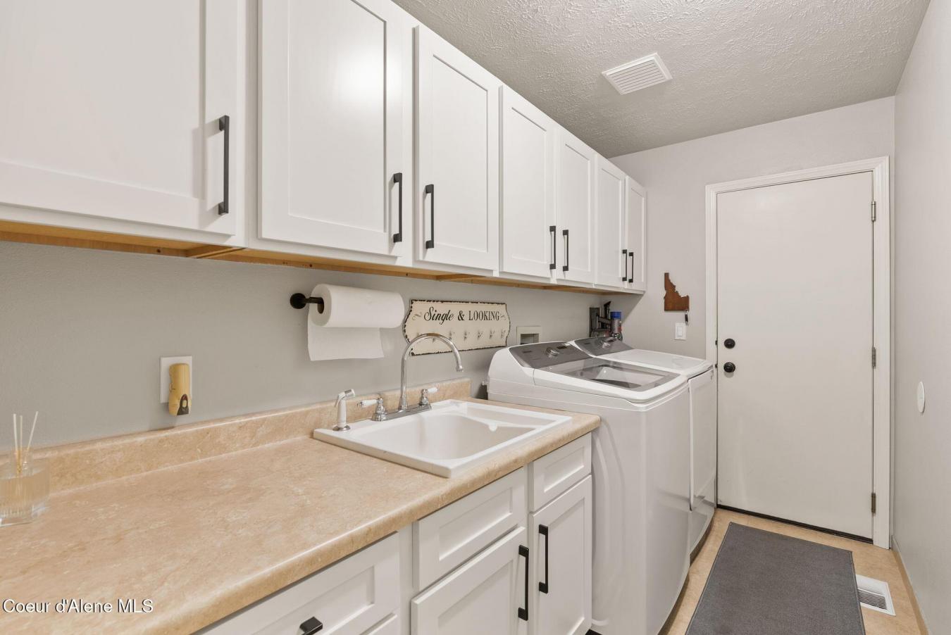 Post Falls, Idaho, 83854, United States, 5 Bedrooms Bedrooms, ,Residential,For Sale,1841178