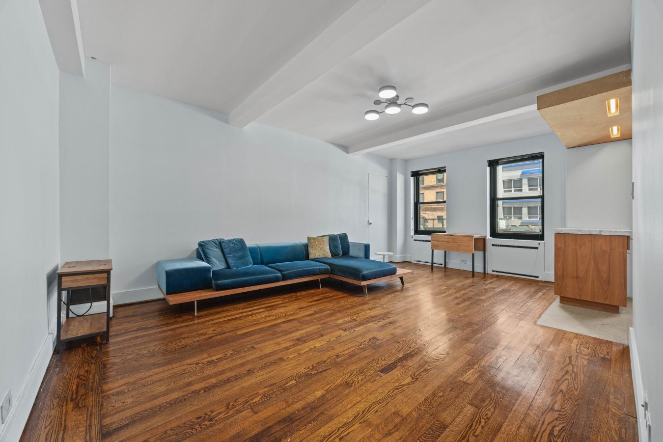 New York, New York, 10011, United States, 1 Bedroom Bedrooms, ,1 BathroomBathrooms,Residential,For Sale,1841172