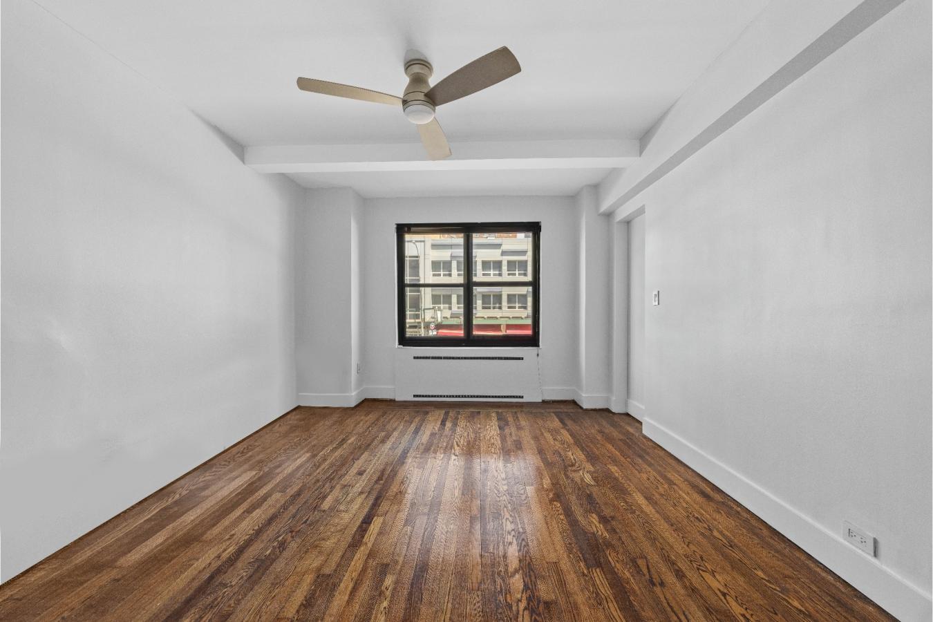 New York, New York, 10011, United States, 1 Bedroom Bedrooms, ,1 BathroomBathrooms,Residential,For Sale,1841172