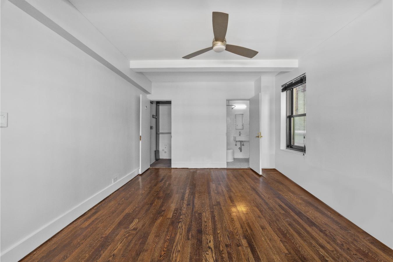 New York, New York, 10011, United States, 1 Bedroom Bedrooms, ,1 BathroomBathrooms,Residential,For Sale,1841172