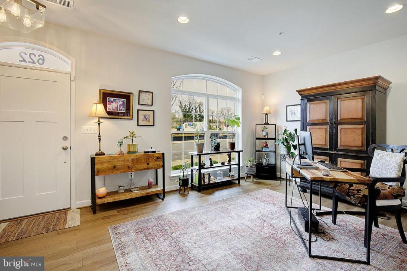 NATIONAL HARBOR, Maryland, 20745, United States, 3 Bedrooms Bedrooms, ,3 BathroomsBathrooms,Residential,For Sale,1841171