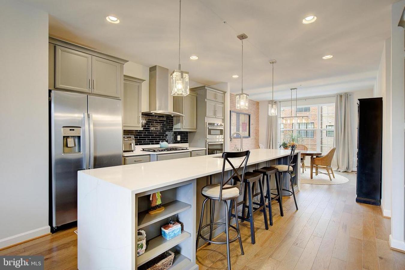 NATIONAL HARBOR, Maryland, 20745, United States, 3 Bedrooms Bedrooms, ,3 BathroomsBathrooms,Residential,For Sale,1841171